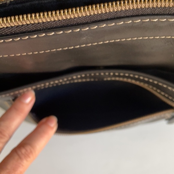 Giani Bernini Leather Bag & Detachable Wallet - Picture 4 of 16